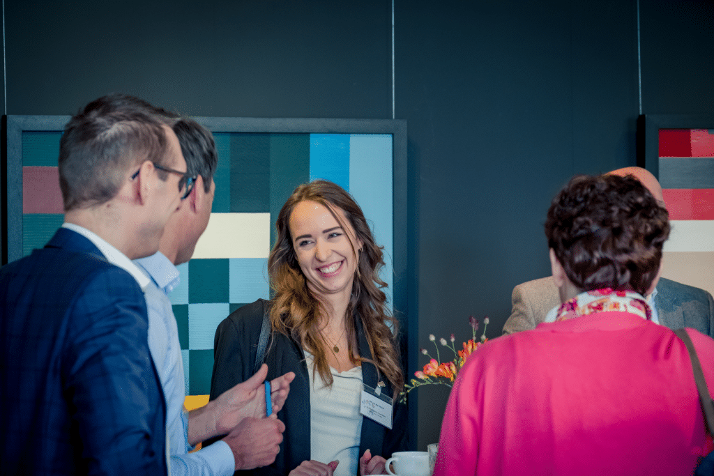 Netwerkende bezoekers van het Fizi VVT Event