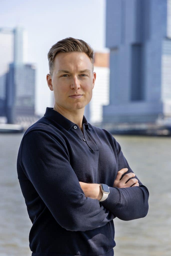 Jona van Loenen, plenaire spreker tijdens het Fizi Jaarevent 2026