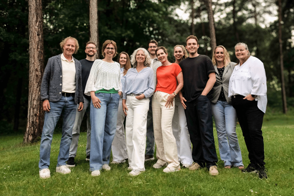 Teamfoto Fizi verenigingskantoor